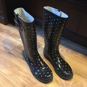 Rain boots